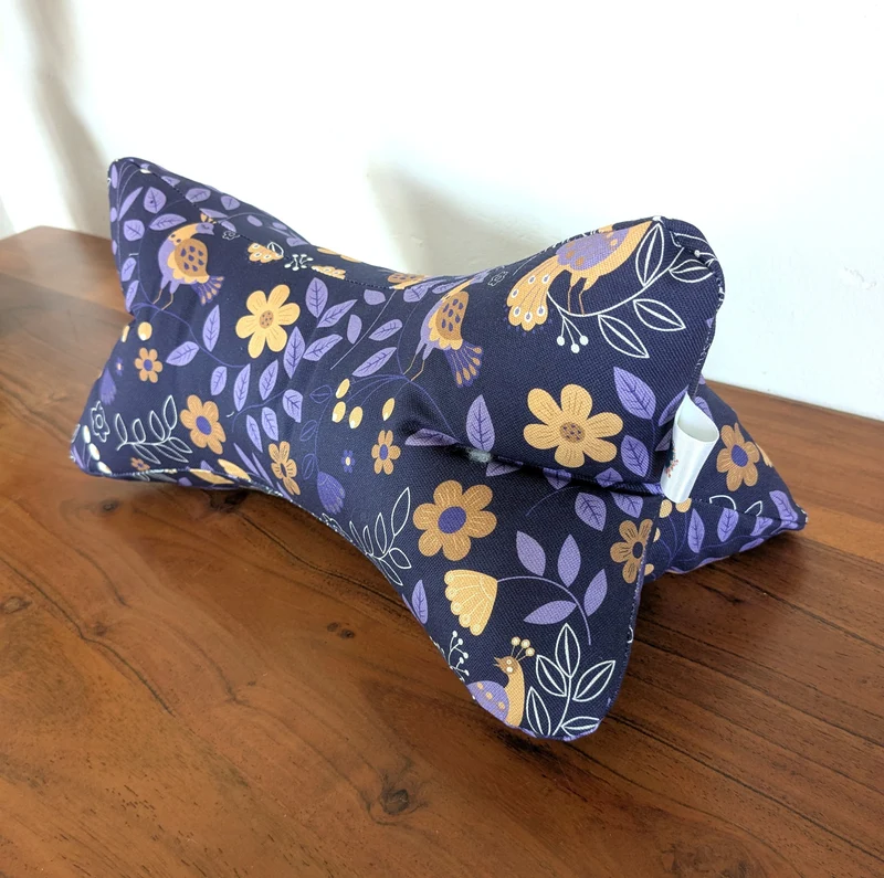 Os de lecture - Confort et support de lecture - Coton BIO - Motifs paons fleurs violet ocre
