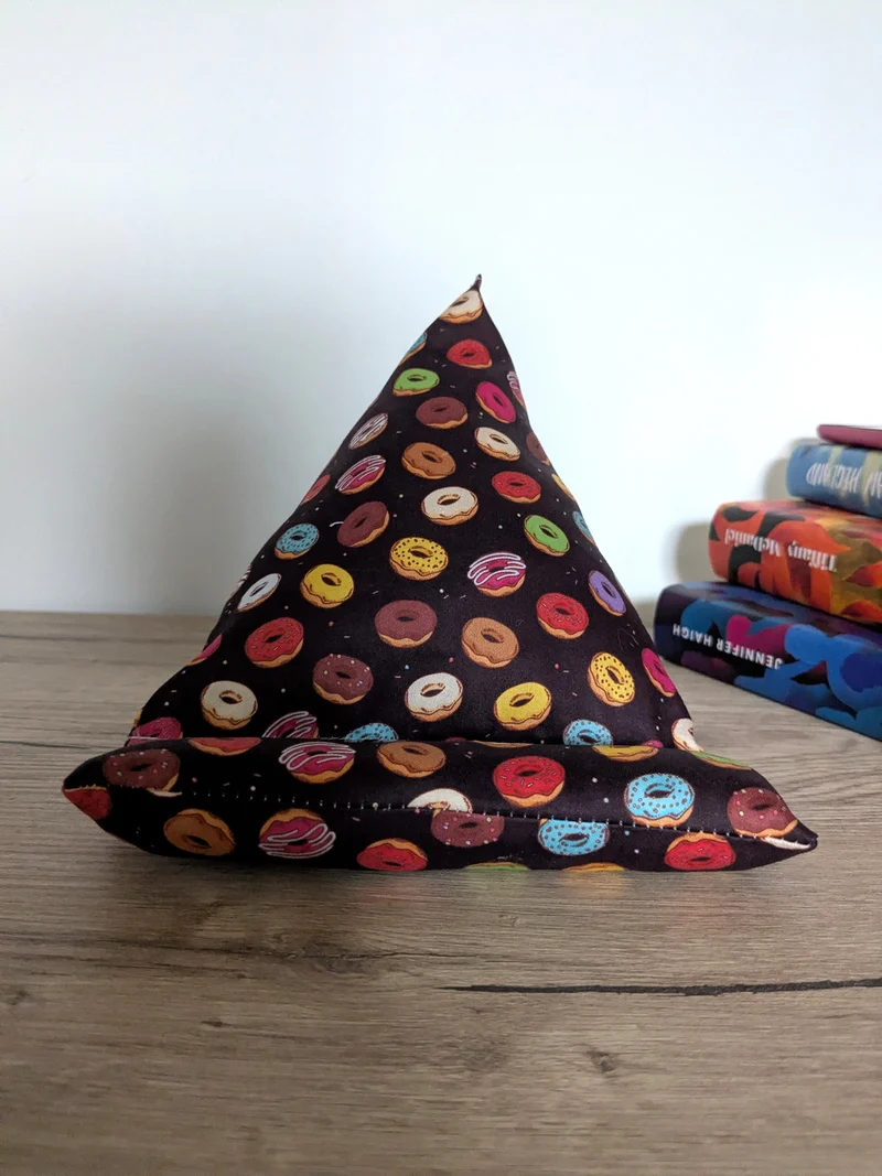 Coussin support liseuse – confort de lecture mains libres - motifs Donuts