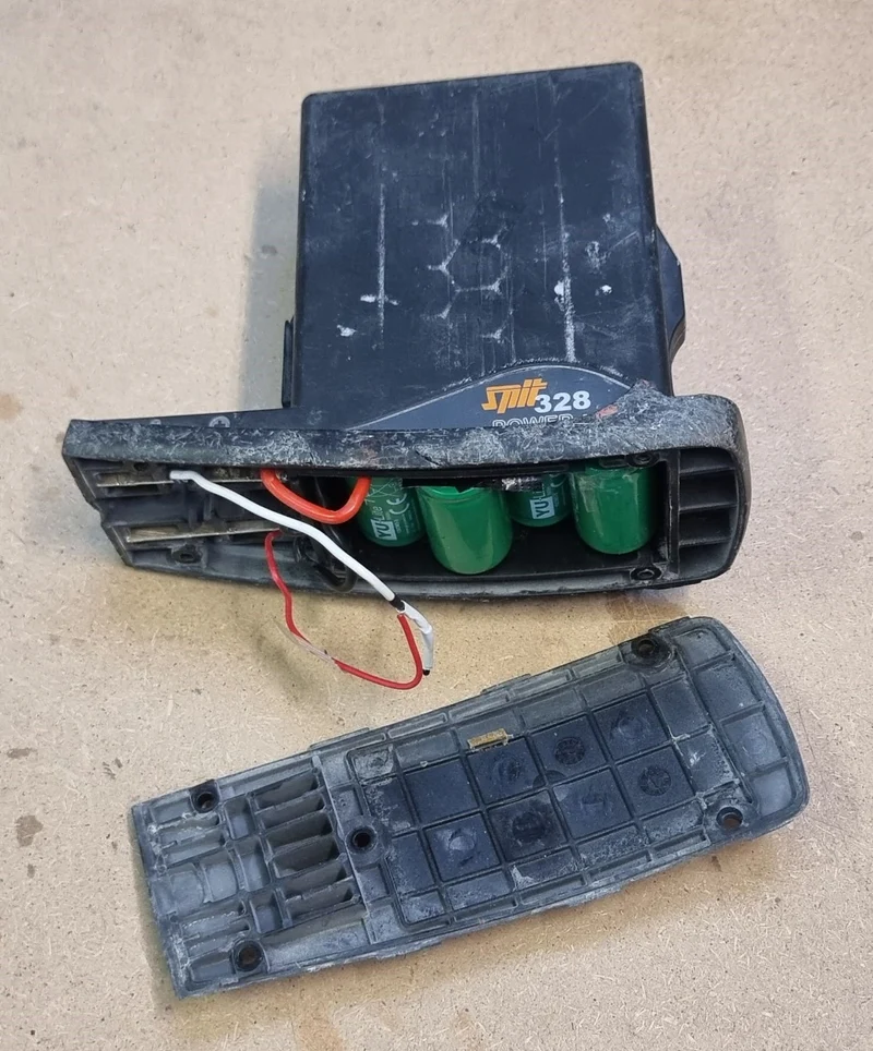 Reconditionnement batterie SPIT 328 24V 3000mAh NiMH