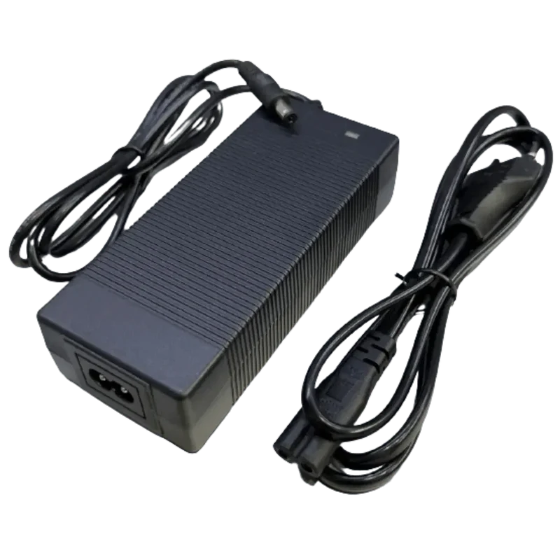 Chargeur Li-ion 37.8V 2A 5.5x2.5mm