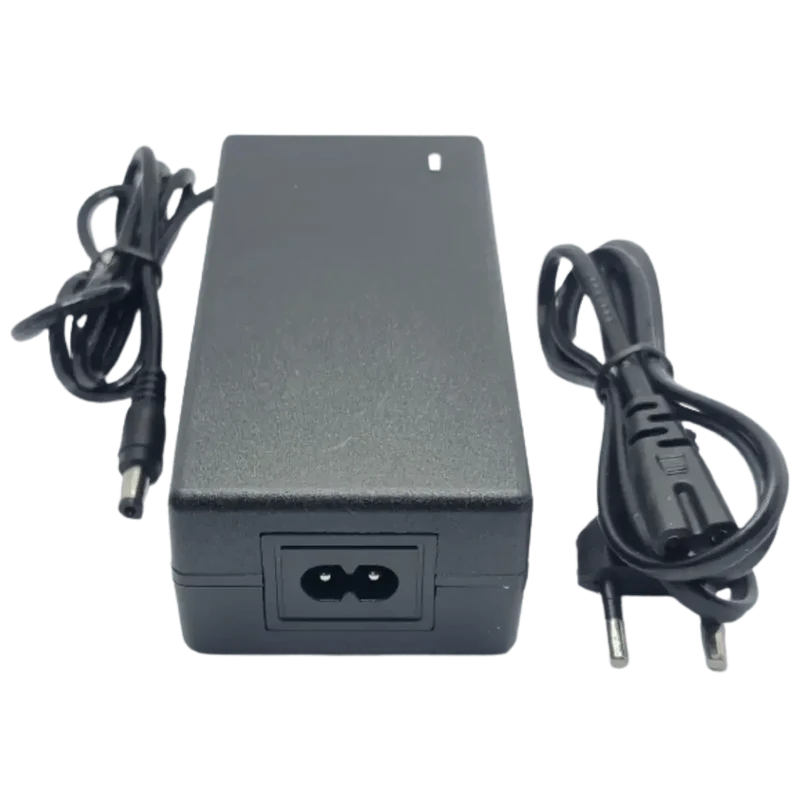 Chargeur 54.6v 1.5A Connecteur rond 5.5 x 2.5mm