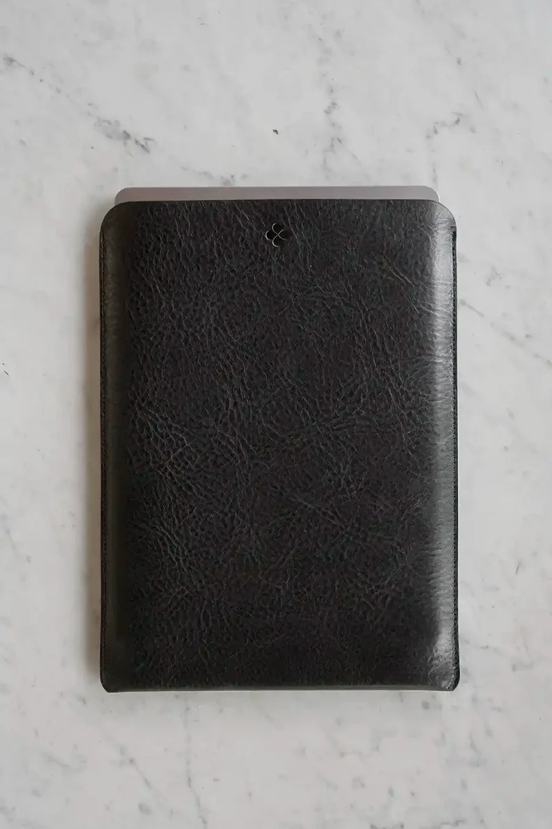 Pochette ordinateur 13" cuir foulonné | Verticale